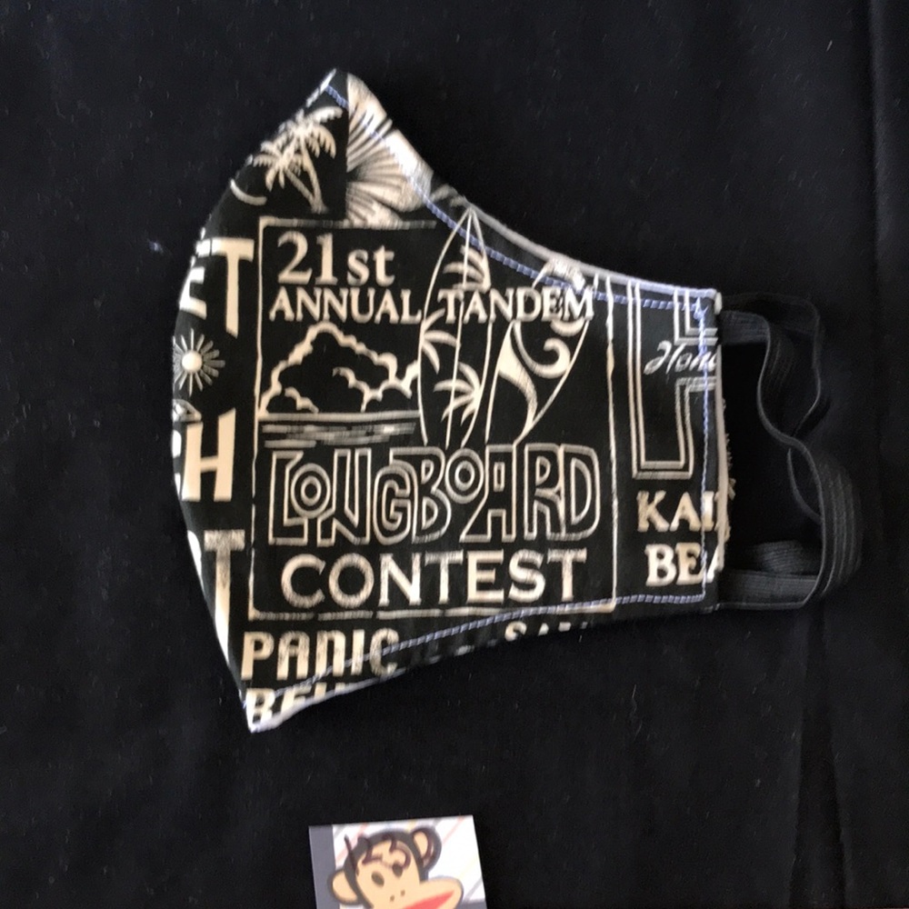 Adult fitted face mask